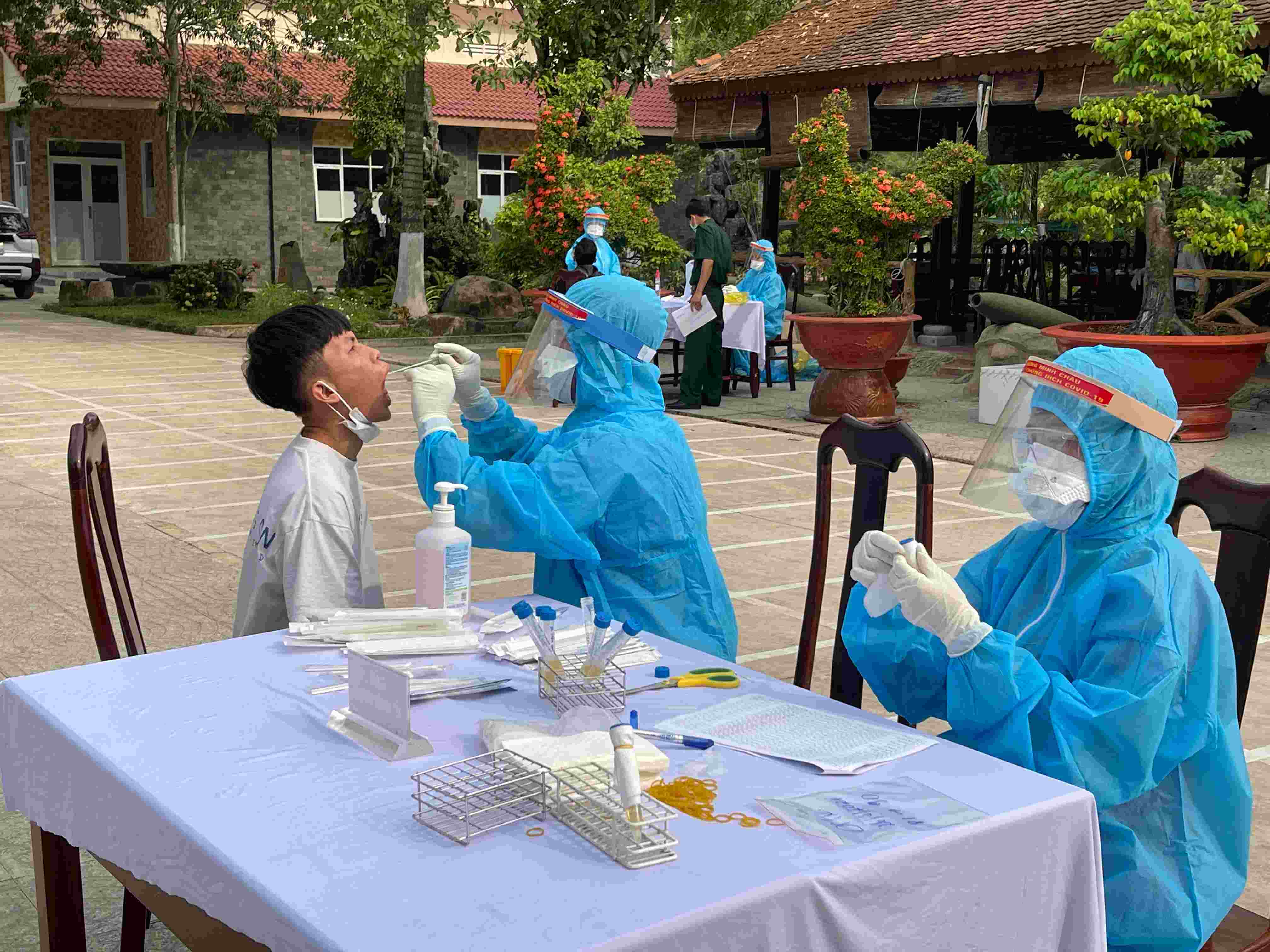 Huyện Dương Minh Châu:  Xét nghiệm SARS-CoV-2 cho toàn bộ thanh niên nhập ngũ năm 2021
